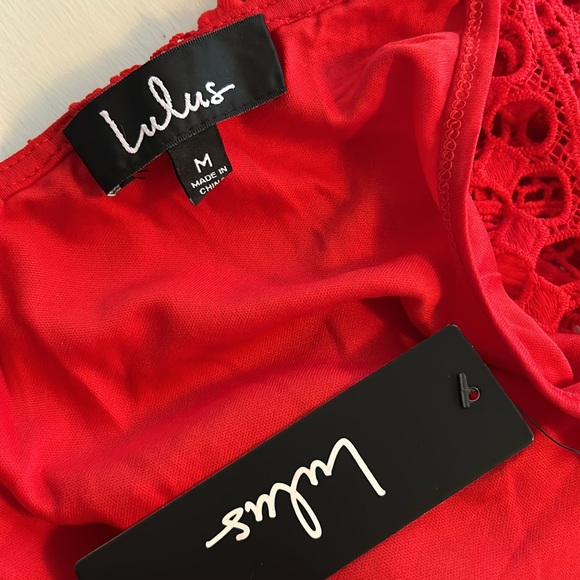 Lulu‘s First Kiss Red Crocheted Lace Mini Dress Dolman Flutter Sleeve M - Picture 11 of 12